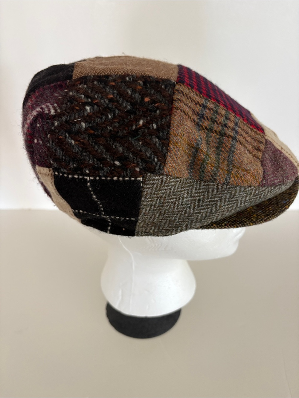 RARE VINTAGE HANNA HATS PATCHWORK TWEED CAP SIZE MEDIUM /NEWSBOY STYLE UNISEX